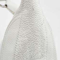 مملوكة مسبقًا Valentino White Leather VLogo Flap Hobo