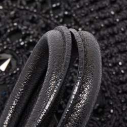 مملوكة مسبقًا Valentino Black Bead Embellished Crochet Fabric V Ring Baguette Bag