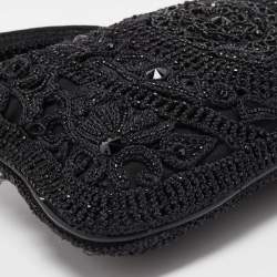 مملوكة مسبقًا Valentino Black Bead Embellished Crochet Fabric V Ring Baguette Bag