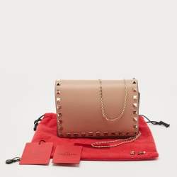 Pre Owned Valentino Beige Leather Rockstud Flap Chain Clutch
