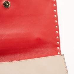 مملوكة مسبقًا Valentino Beige Leather Rockstud Wristlet Clutch