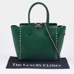 مملوكة مسبقًا Valentino Green Leather Small Rockstud Trapeze Tote