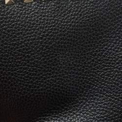 Pre Owned Valentino Black Leather Rockstud Clutch