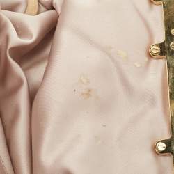 مملوكة مسبقًا Valentino Beige Satin Floral Crystal Embellished Chain Clutch