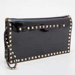 Pre Owned Valentino Black Patent Leather Rockstud Wristlet Clutch