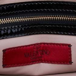 Pre Owned Valentino Black Patent Leather Rockstud Wristlet Clutch