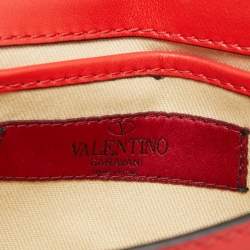 Pre Owned Valentino Red Leather Rockstud Baguette Bag