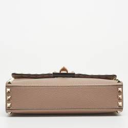 مملوكة مسبقًا Valentino Beige Leather Small Rockstud Flap Shoulder Bag