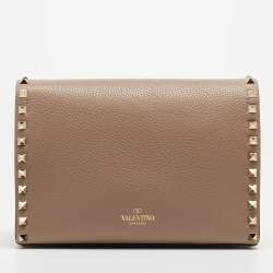 مملوكة مسبقًا Valentino Beige Leather Small Rockstud Flap Shoulder Bag