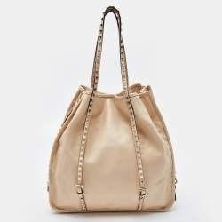 Pre Owned Valentino Beige Leather Rockstud Shopper Tote