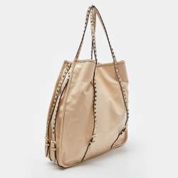 Pre Owned Valentino Beige Leather Rockstud Shopper Tote