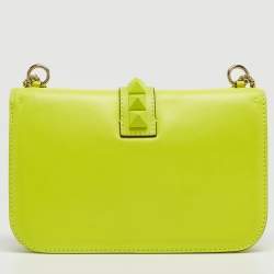 مملوكة مسبقًا Valentino Neon Yellow/Cream Leather Medium Rockstud Glam Lock Flap Bag