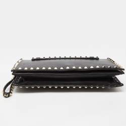 Pre Owned Valentino Black Leather Rockstud Wristlet Clutch