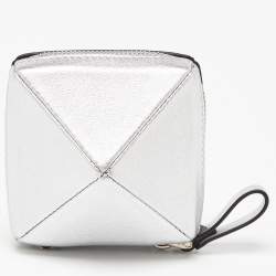 Pre Owned Valentino Silver Leather Zip Chain Coin Purse