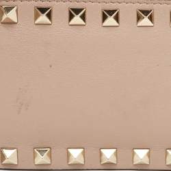 Pre Owned Valentino Poudre Pink Leather Rockstud Zip Card Case