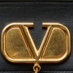 Pre Owned Valentino Brown/Black Leather Medium VLOGO Escape Tote