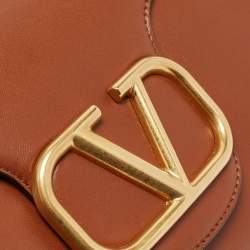 Pre Owned Valentino Brown Leather Stud Sign Shoulder Bag