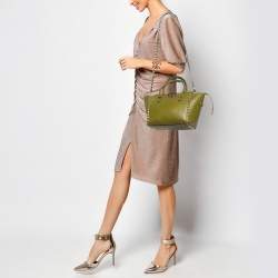Pre Owned Valentino Olive Green Leather Small Rockstud Trapeze Tote