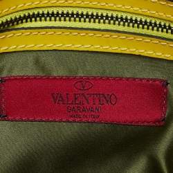 مملوكة مسبقًا Valentino Yellow Satin and Patent Leather Applique Tote