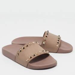Pre Owned Valentino Dusty Pink Rubber Rockstud Slides Size 38