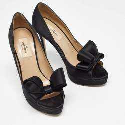 Pre Owned Valentino Black Satin Peep Toe Bow Pumps Size 37.5