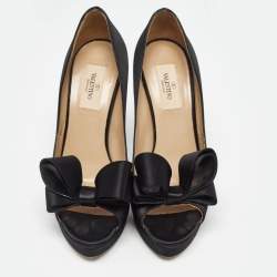 Pre Owned Valentino Black Satin Peep Toe Bow Pumps Size 37.5
