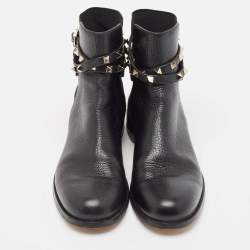 مملوكة مسبقًا Valentino Black Leather Rockstud Ankle Length Boots Size 37