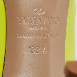 Pre Owned Valentino Neon Yellow Patent Leather One Rockstud Pumps Size 38.5