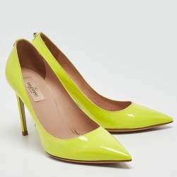 Pre Owned Valentino Neon Yellow Patent Leather One Rockstud Pumps Size 38.5