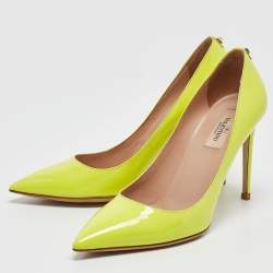 Pre Owned Valentino Neon Yellow Patent Leather One Rockstud Pumps Size 38.5