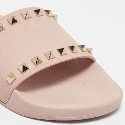 Pre Owned Valentino Beige Rubber Rockstud Flat Slides Size 38