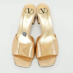 Pre Owned Valentino Gold Leather One Stud Slide Sandals Size 36.5