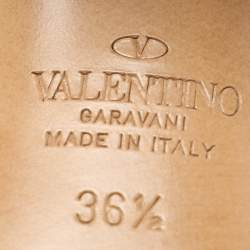 Pre Owned Valentino Gold Leather One Stud Slide Sandals Size 36.5