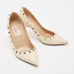 Pre Owned Valentino Cream Leather Rockstud Pointed Toe Pumps Size 37.5
