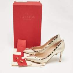 Pre Owned Valentino Gold Leather Rockstud Pumps Size 38