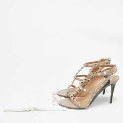 Pre Owned Valentino Beige/Black Patent and Leather Rockstud Ankle Strap Sandals Size 40.5