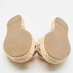 Pre Owned Valentino Beige Raffia Escape V logo Flat Sandals Size 40