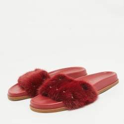 Pre Owned Valentino Red Fur Rockstud Slide Flats Size 38
