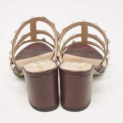 Pre Owned Valentino Burgundy Leather Rockstud Slide Sandals Size 34
