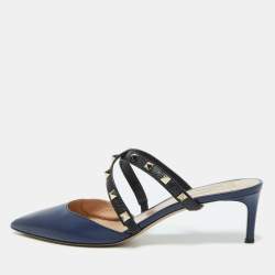 Pre Owned Valentino Navy Blue/Black Leather Rockstud Pointed Toe Mules Size 41