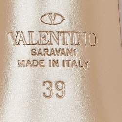 Pre Owned Valentino Beige Leather Rockstud Ankle Strap Sandals 39