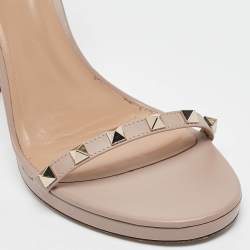 Pre Owned Valentino Beige Leather Rockstud Ankle Strap Sandals 39
