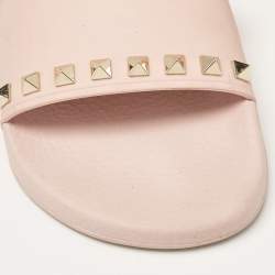 Pre Owned Valentino Pink Rubber Rockstud Slides Size 38