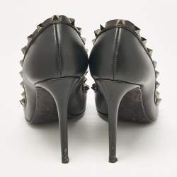 Pre Owned Valentino Black Leather Rockstud Pumps Size 40