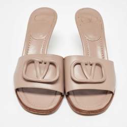 Pre Owned Valentino Dusty Pink Leather Escape V logo Slide Sandals Size 40.5