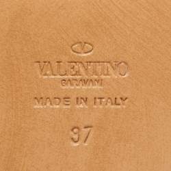 Pre Owned Valentino Gold Leather Soul Rockstud Slide Sandals Size 37