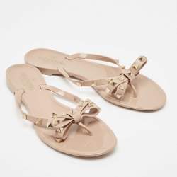 Pre Owned Valentino Dusty Pink Rubber Rockstud Thong Flats Size 40