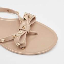 Pre Owned Valentino Dusty Pink Rubber Rockstud Thong Flats Size 40
