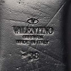 Pre Owned Valentino Black Leather VLogo Chain Flat Slides Size 38