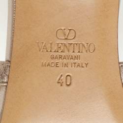 Pre Owned Valentino Metallic Gold Leather Rockstud Slide Sandals Size 40